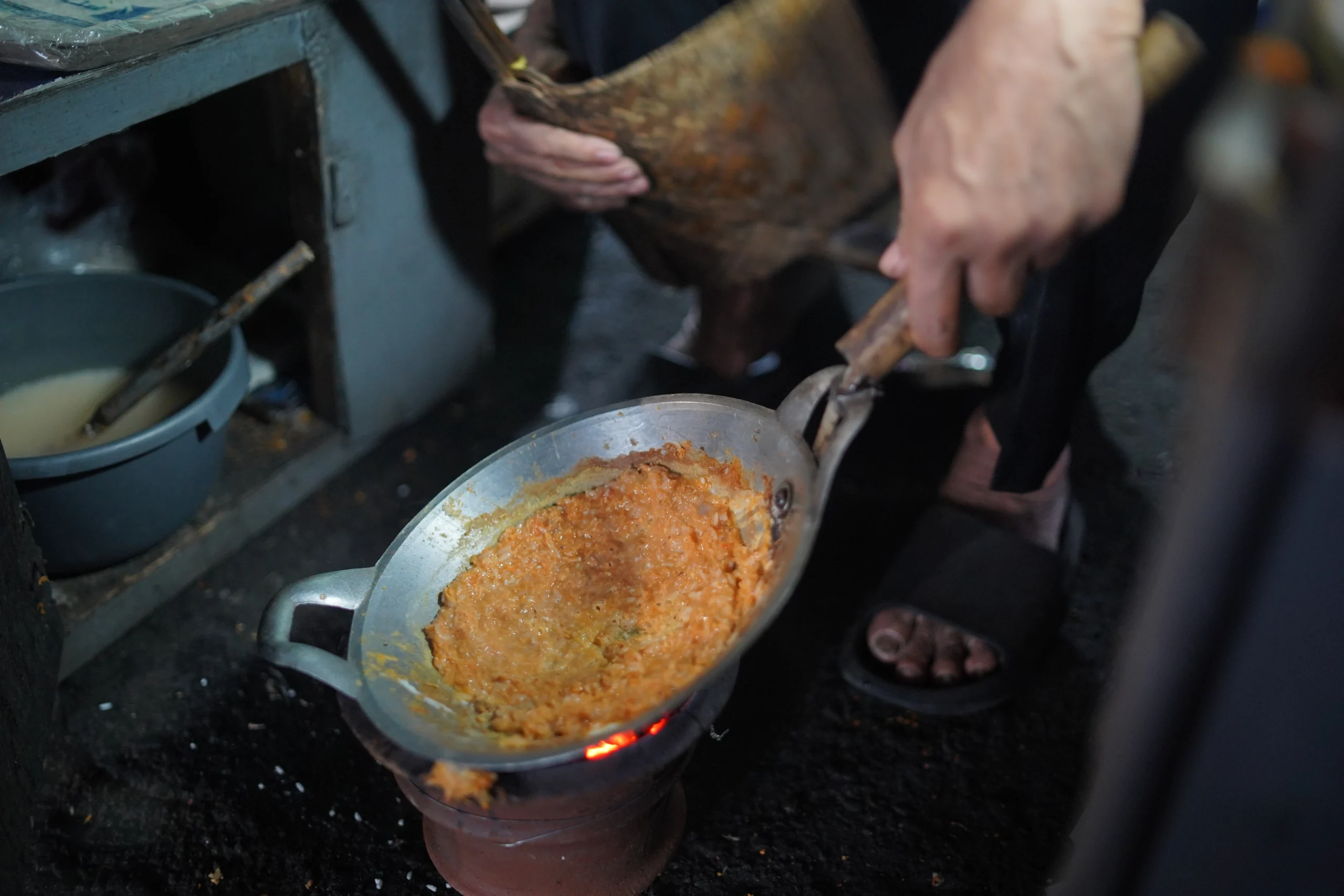 Kerak Telor: Bukti Eksistensi dari Kuliner Betawi